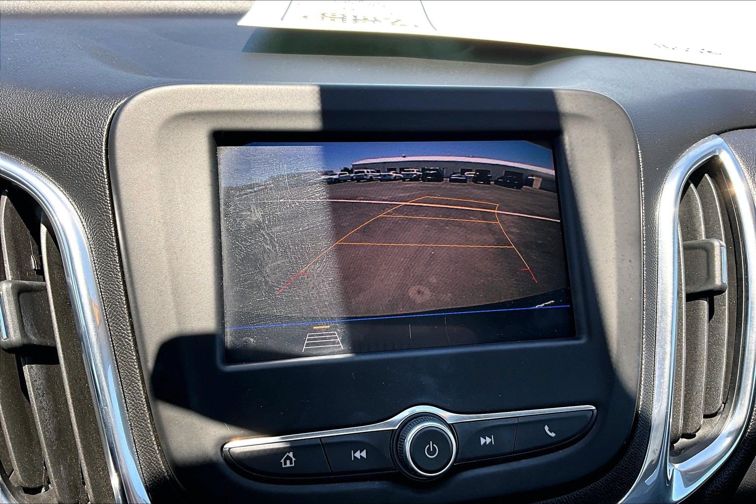 Used 2020 Chevrolet Equinox LT FWD image 22