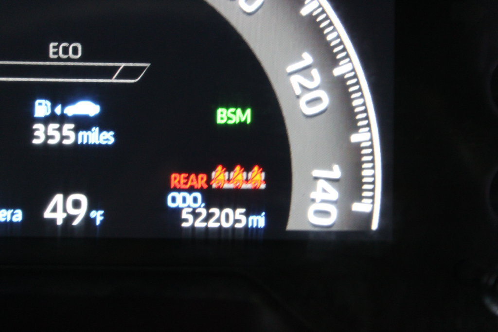 Used 2025 Toyota RAV4 LE AWD/4WD image 19