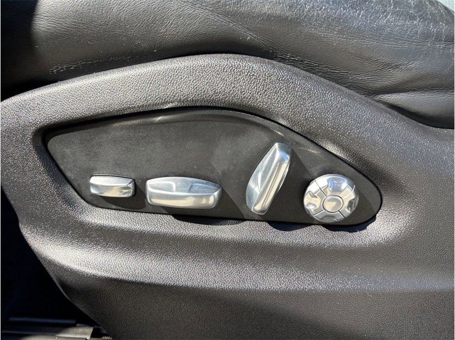 Used 2019 Porsche Cayenne image 22