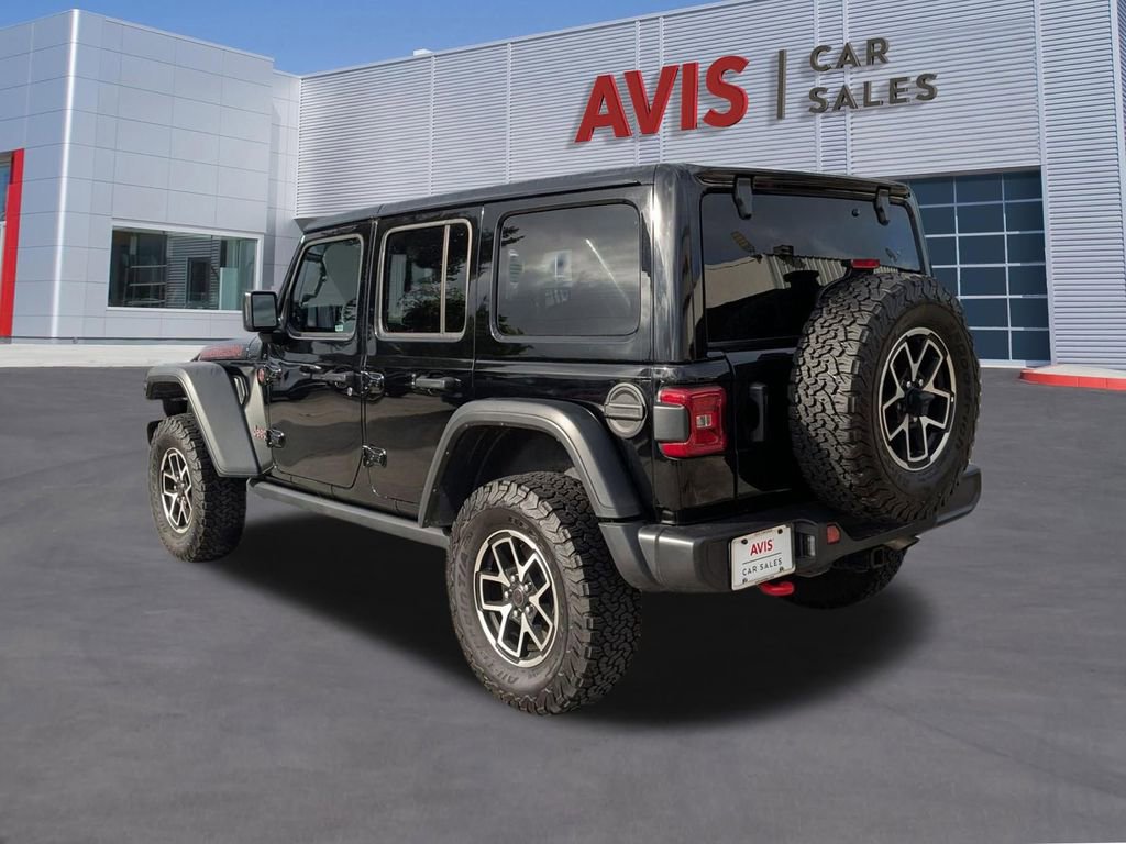 Used 2025 Jeep Wrangler Unlimited Rubicon AWD/4WD image 9