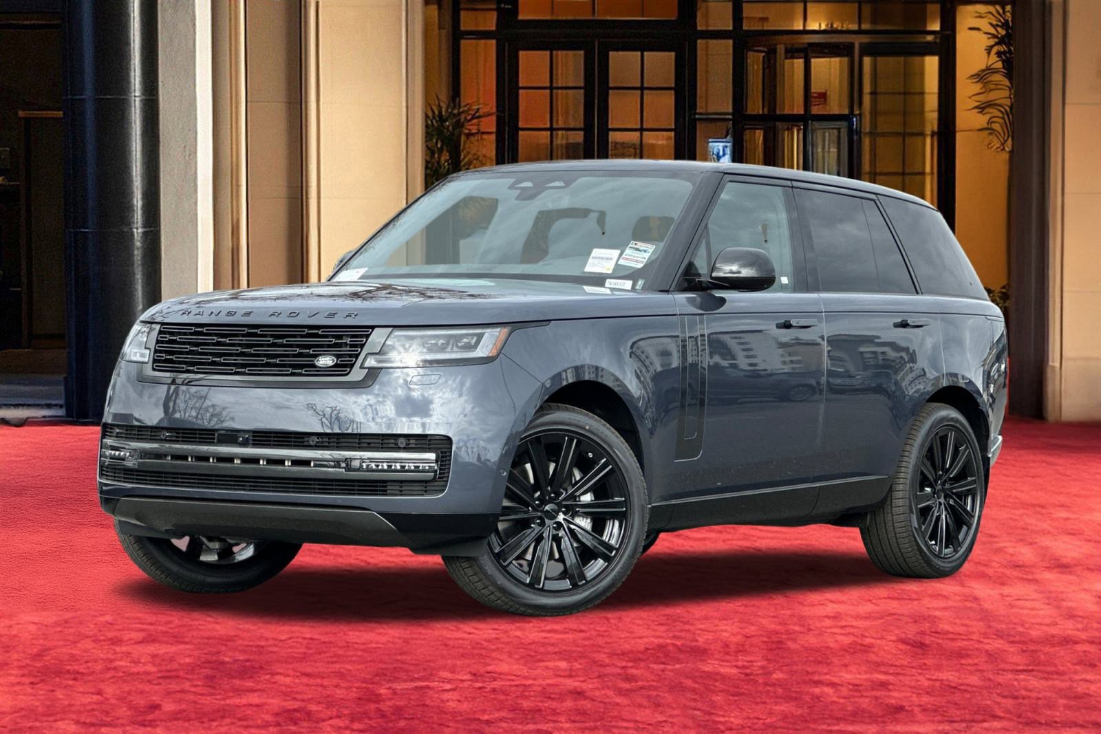 New 2026 Land Rover Range Rover SE image 2
