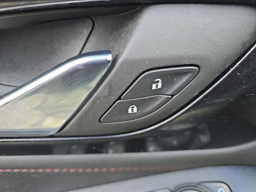 Certified 2023 Chevrolet Traverse RS w/ LPO, Floor Liner Package image 21