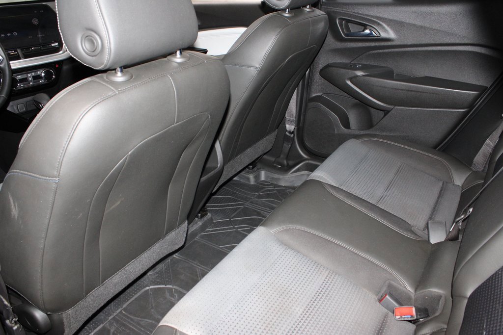 Used 2024 Chevrolet Trax LT w/ Driver Confidence Package image 20