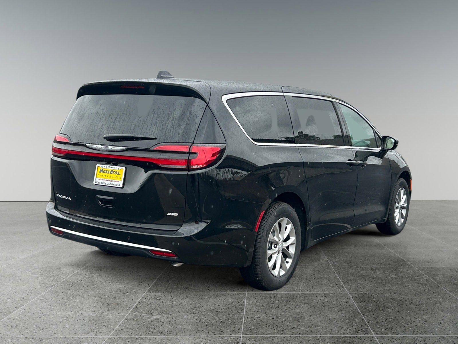 New 2026 Chrysler Pacifica Select AWD/4WD image 5