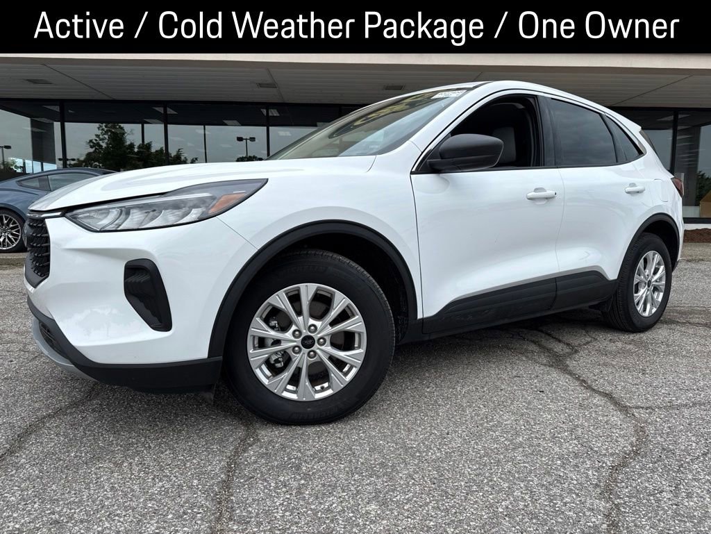 Used 2024 Ford Escape Active w/ Cold Weather Package FWD image 1