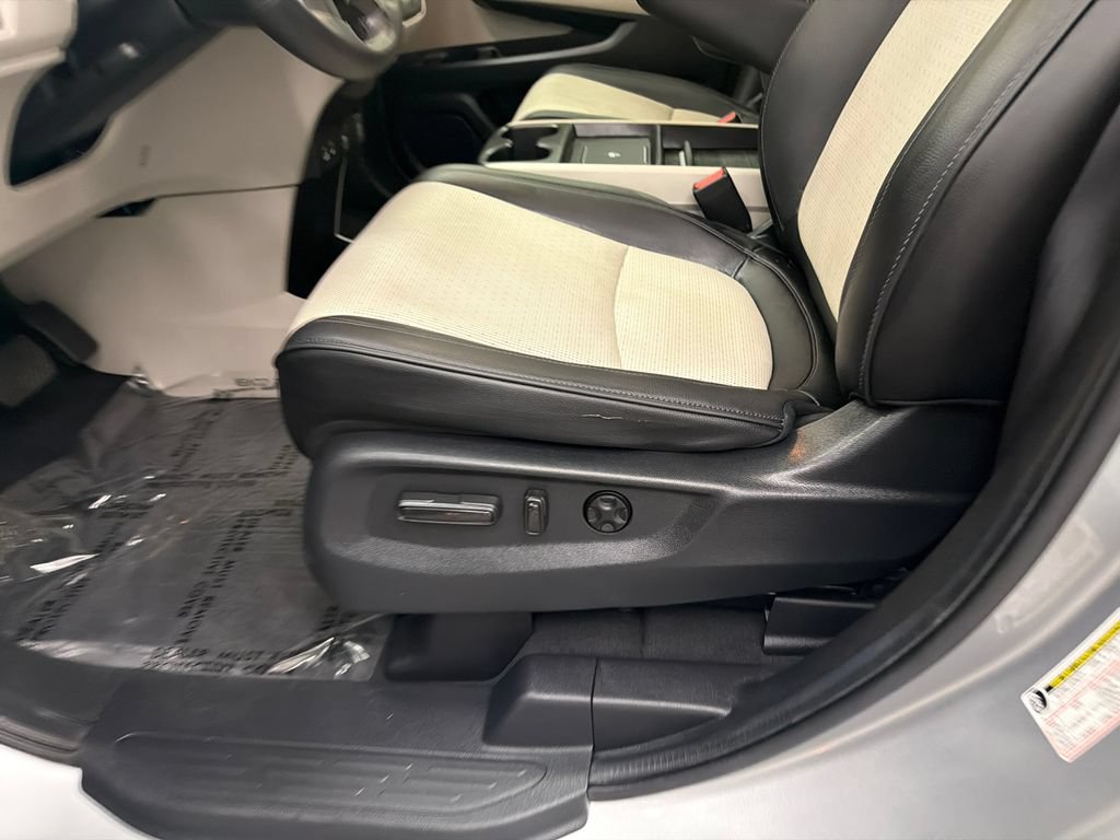 Certified 2025 Honda Odyssey Elite image 10