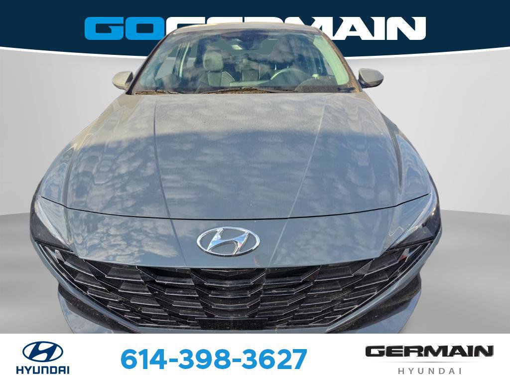 Used 2023 Hyundai Elantra Limited FWD image 2