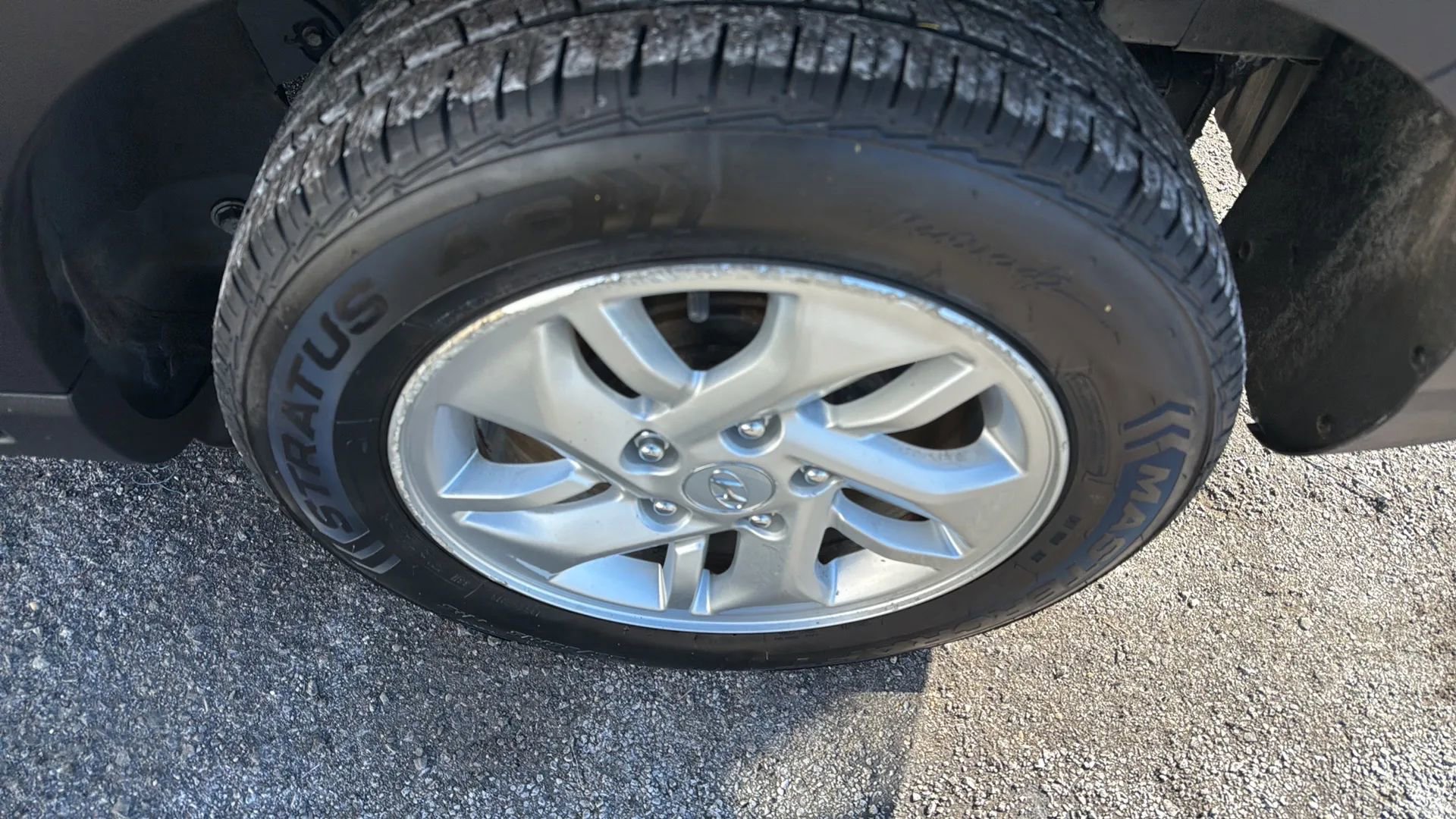 Used 2021 Hyundai Venue SE image 9