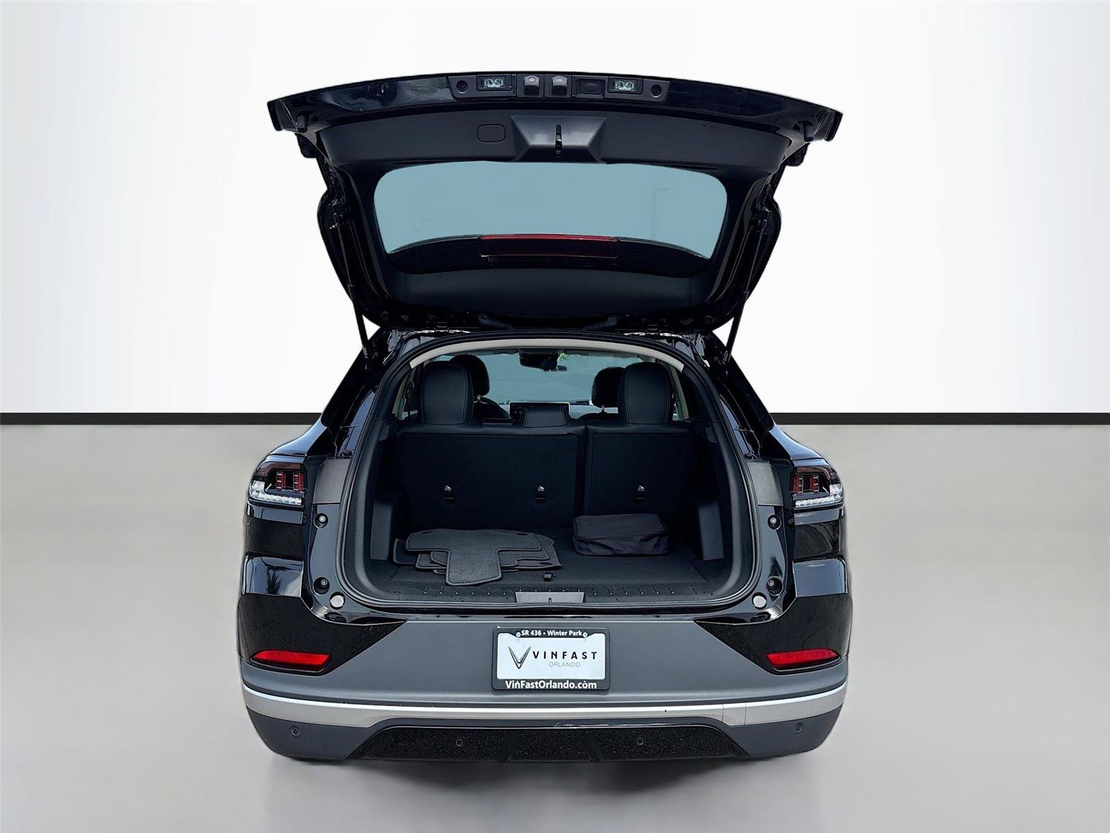New 2025 VinFast VF 8 Eco AWD/4WD image 25