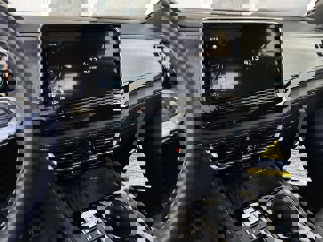 New 2026 Volkswagen Atlas Cross Sport SE image 17