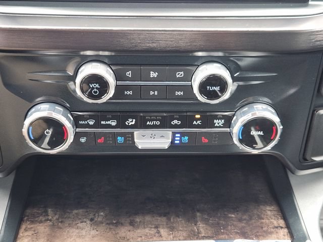 Used 2023 Ford F250 Lariat w/ Sport Appearance Package AWD/4WD image 20