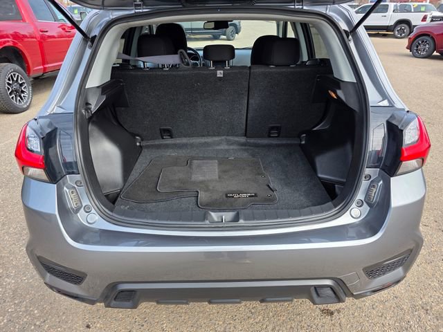Used 2025 Mitsubishi Outlander Sport AWD image 11
