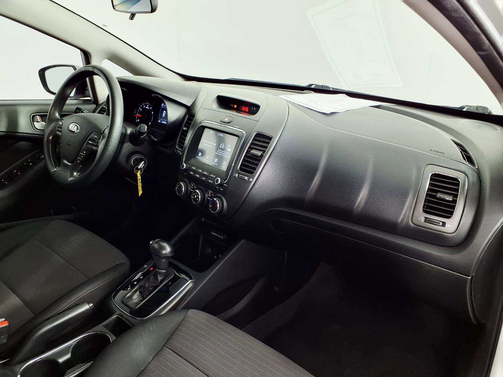 Used 2018 Kia Forte LX w/ LX Popular Package image 9