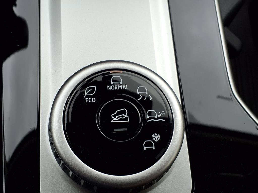 New 2025 Mitsubishi Outlander ES image 21