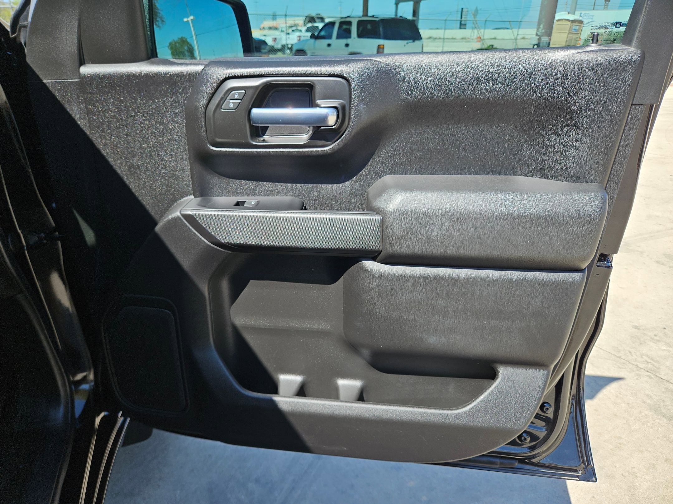 Certified 2022 Chevrolet Silverado 1500 Custom image 30