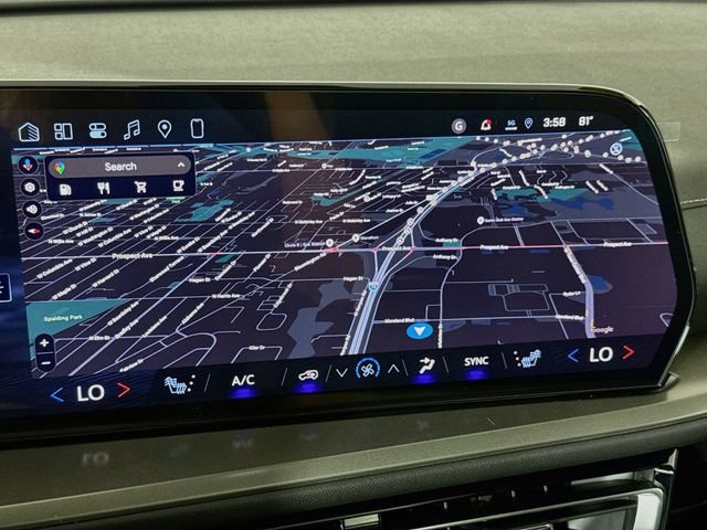 New 2027 Chevrolet Traverse LT w/ Sun and Wheel Package FWD image 15