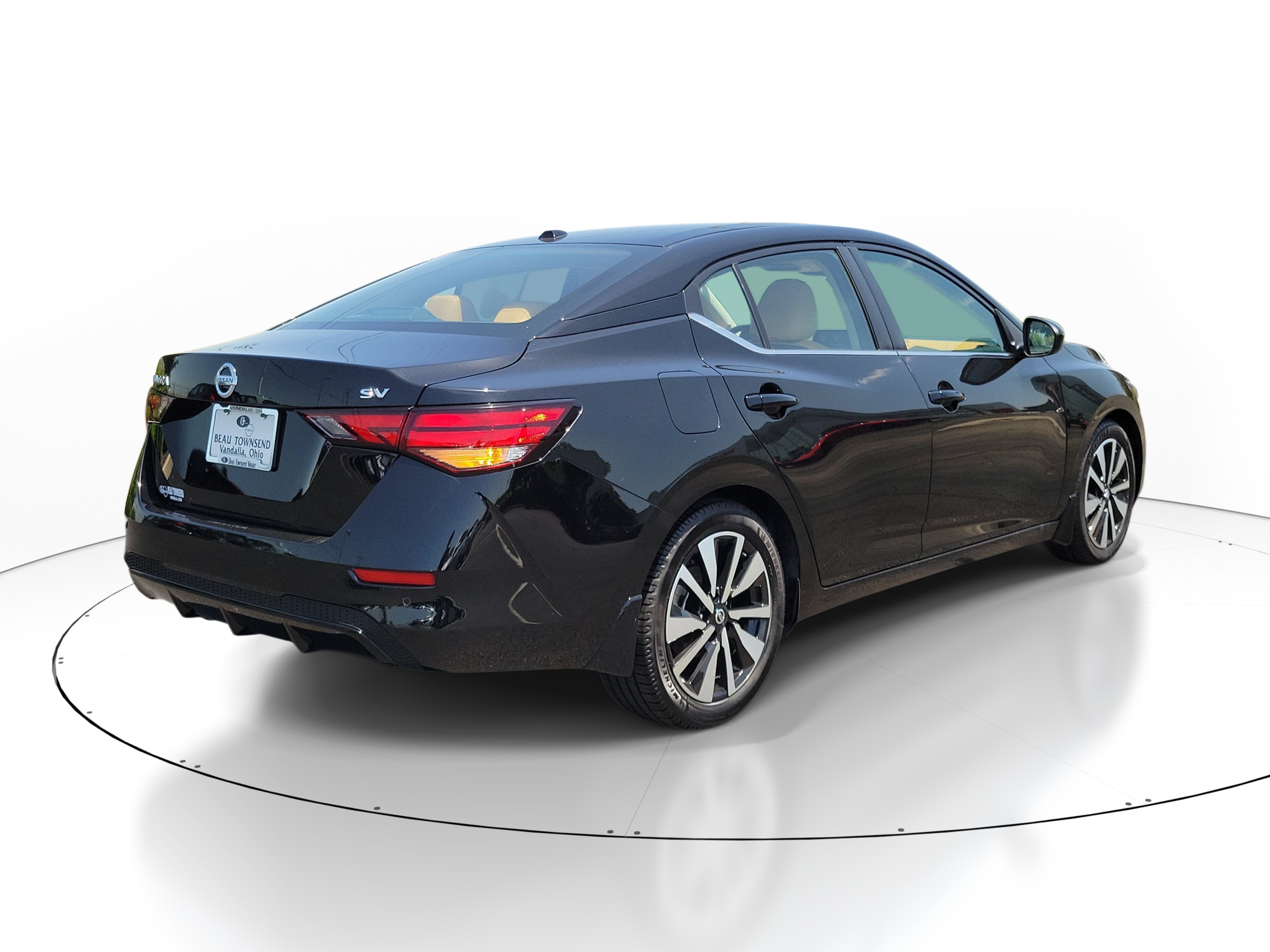 Certified 2023 Nissan Sentra SV w/ SV Premium Package FWD image 4