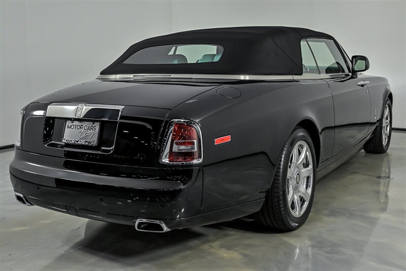 Used 2013 Rolls-Royce Phantom Drophead Coupe RWD image 11