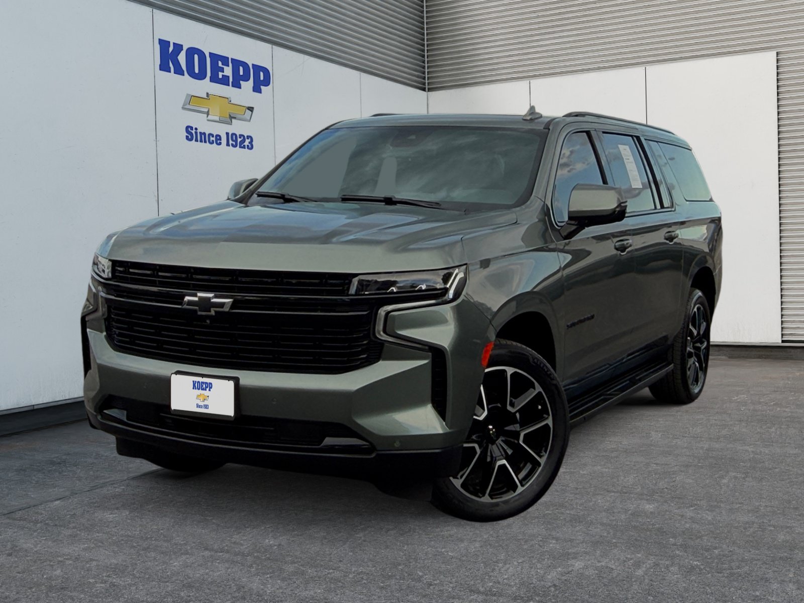 Used 2023 Chevrolet Suburban RST w/ Luxury Package