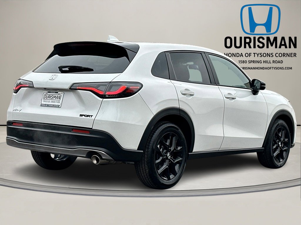 Used 2025 Honda HR-V Sport image 3
