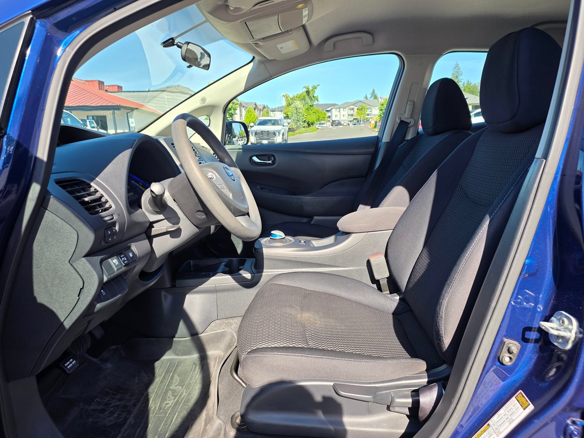 Used 2017 Nissan Leaf S w/ Charge Package FWD image 23