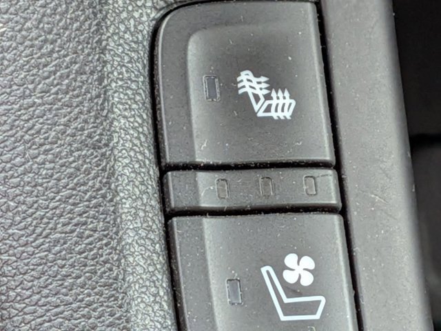 Used 2017 GMC Acadia Denali w/ Technology Package image 11