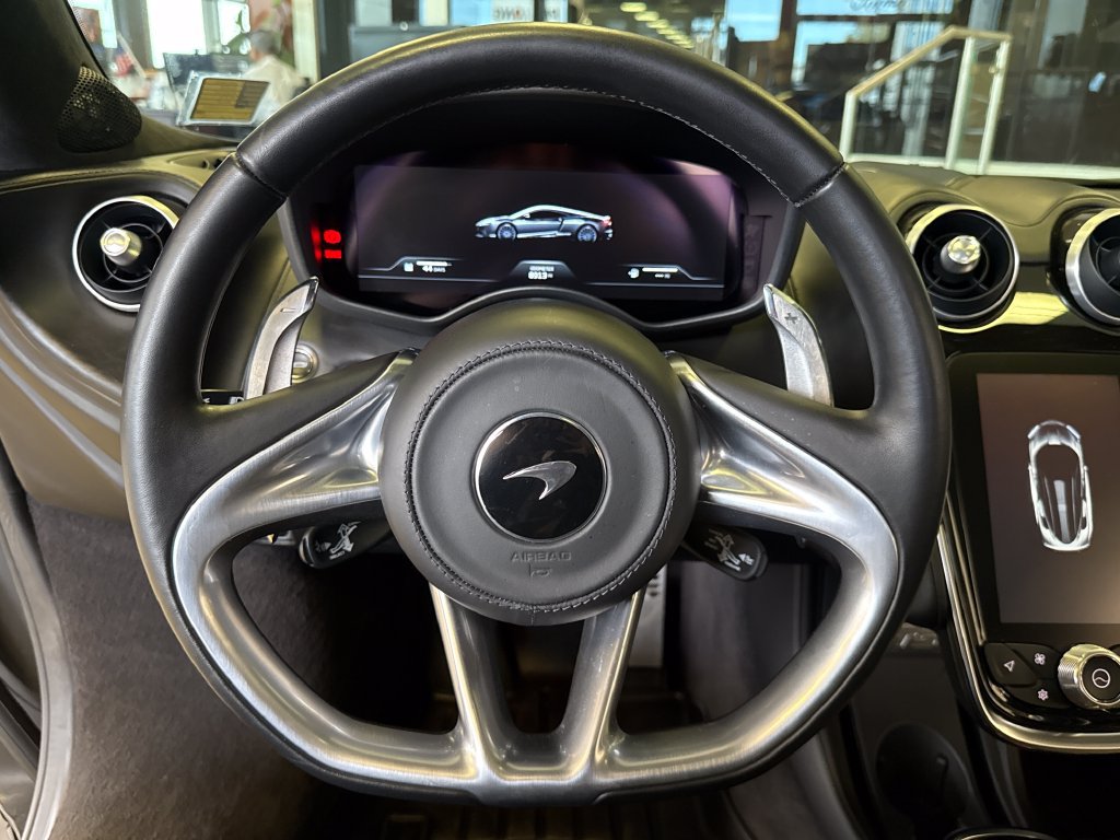 Used 2025 McLaren GTS RWD image 19