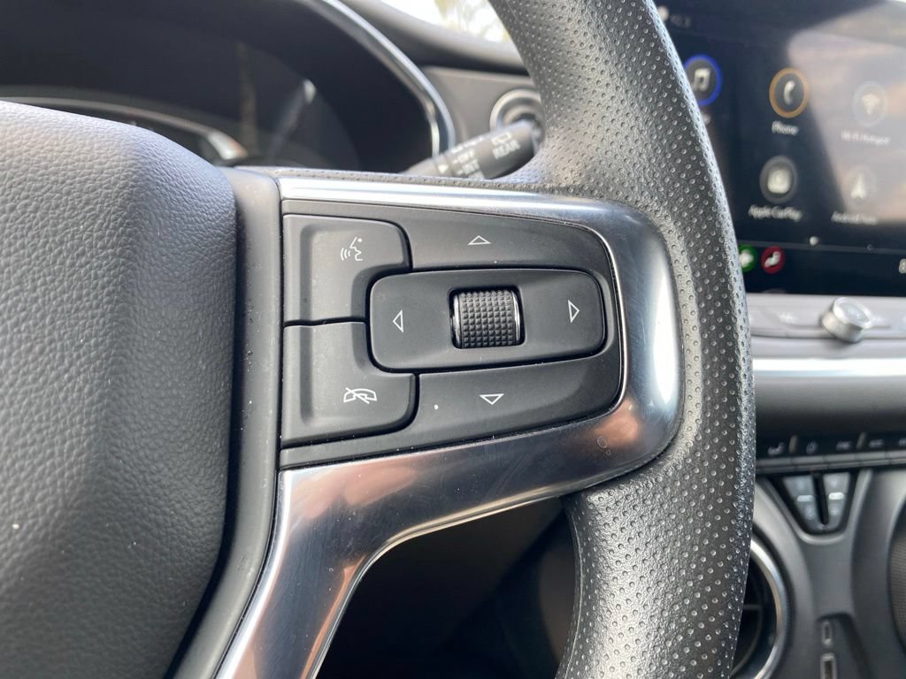 Used 2025 Chevrolet Blazer LT FWD image 28