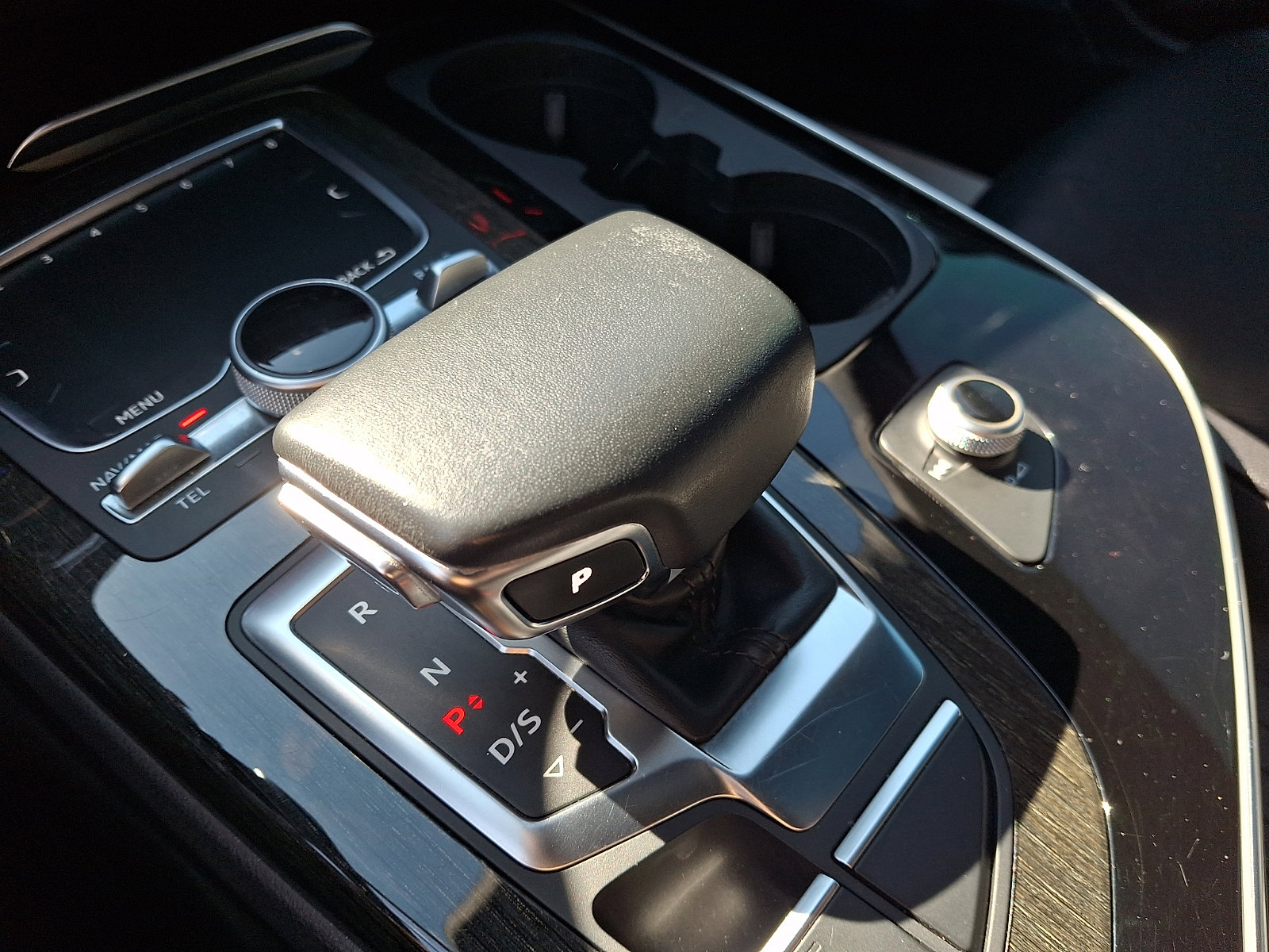 Used 2018 Audi Q7 3.0T Prestige image 16