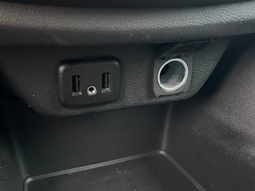 Used 2018 Chevrolet Traverse LT image 31