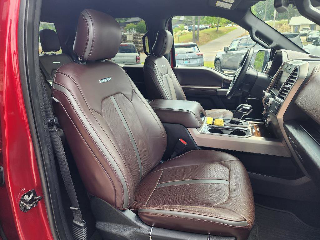 Used 2015 Ford F150 Platinum w/ Equipment Group 701A Luxury AWD/4WD image 12