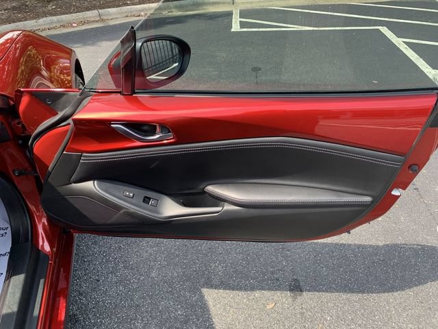 Used 2024 MAZDA MX-5 Miata Grand Touring RWD image 12