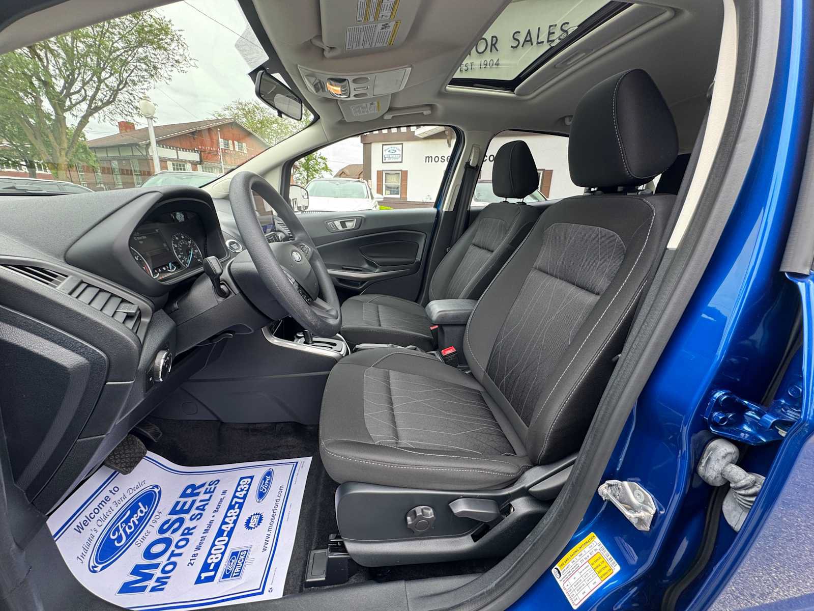 Used 2021 Ford EcoSport SE FWD image 2