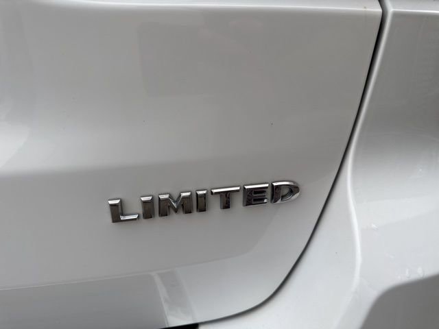 Used 2019 Jeep Grand Cherokee Limited AWD/4WD image 14