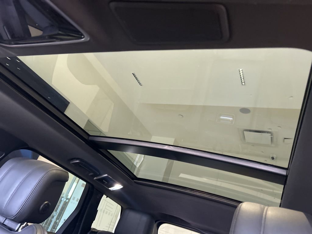 Certified 2021 Land Rover Range Rover Sport HSE Silver Edition image 12