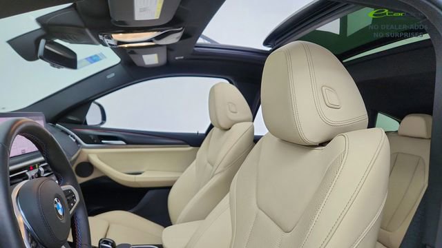 Used 2025 BMW X4 M40i w/ Premium Package image 33
