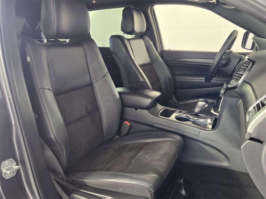 Used 2020 Jeep Grand Cherokee Altitude image 17