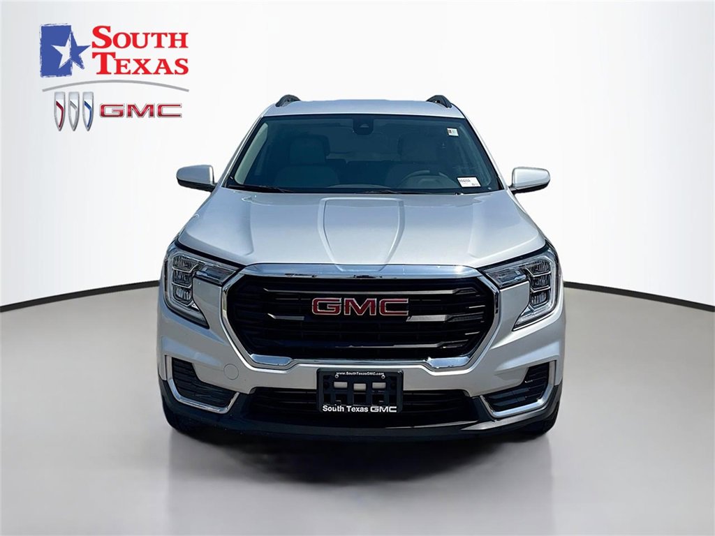 Used 2022 GMC Terrain SLE w/ Driver Convenience Package