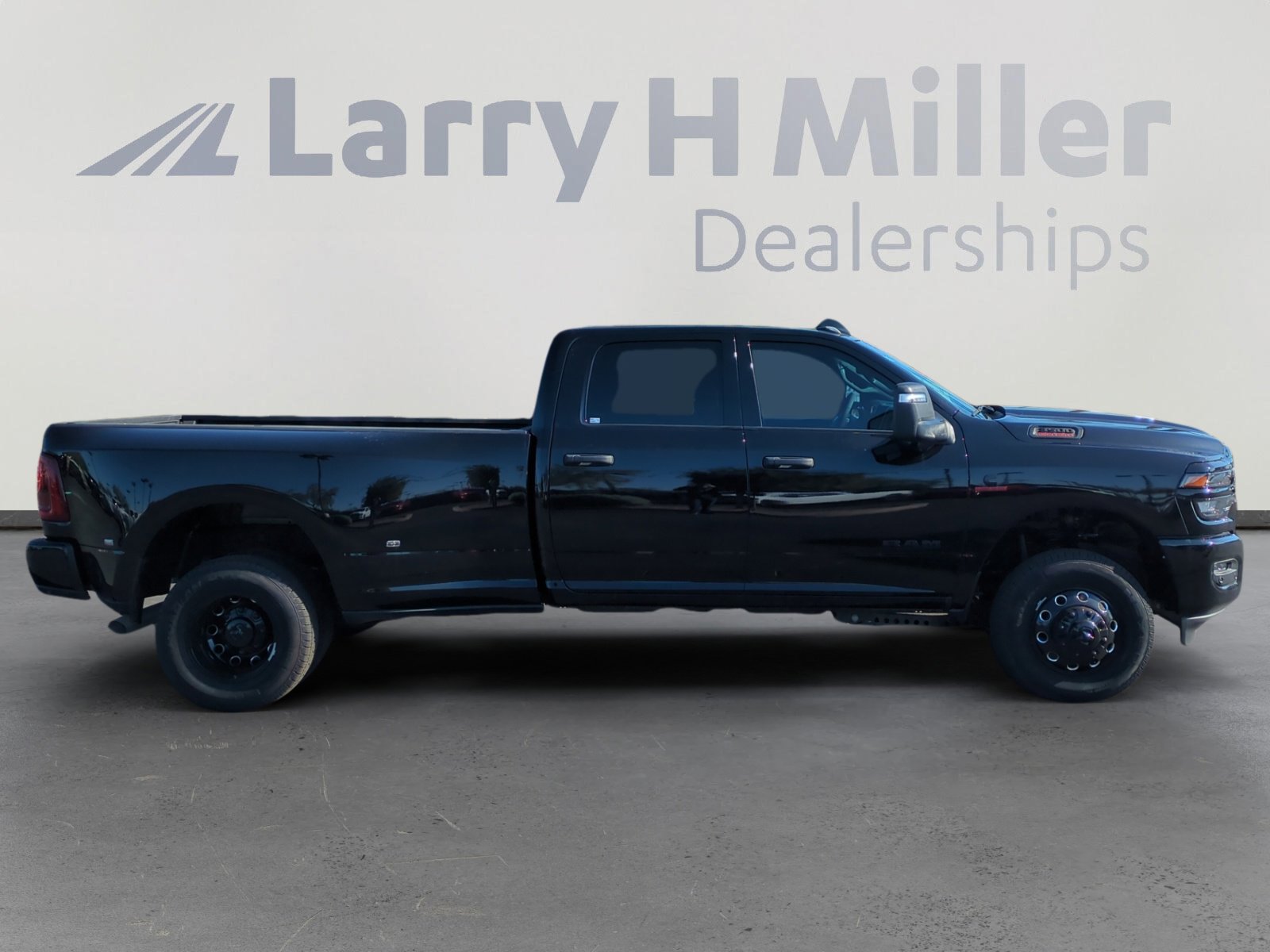 New 2025 RAM 3500 Big Horn image 6