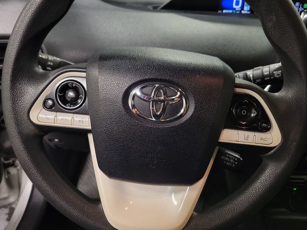 Used 2017 Toyota Prius Two w/ Prius Two Safety Plus Package FWD image 21
