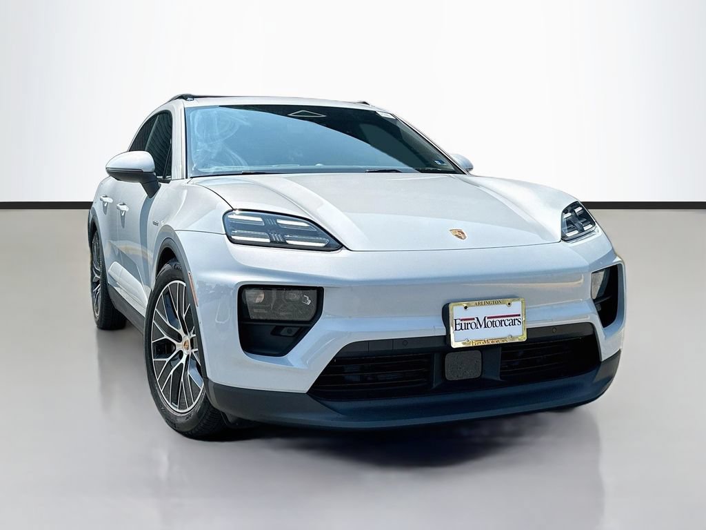 New 2026 Porsche Macan 4 Electric AWD/4WD image 7