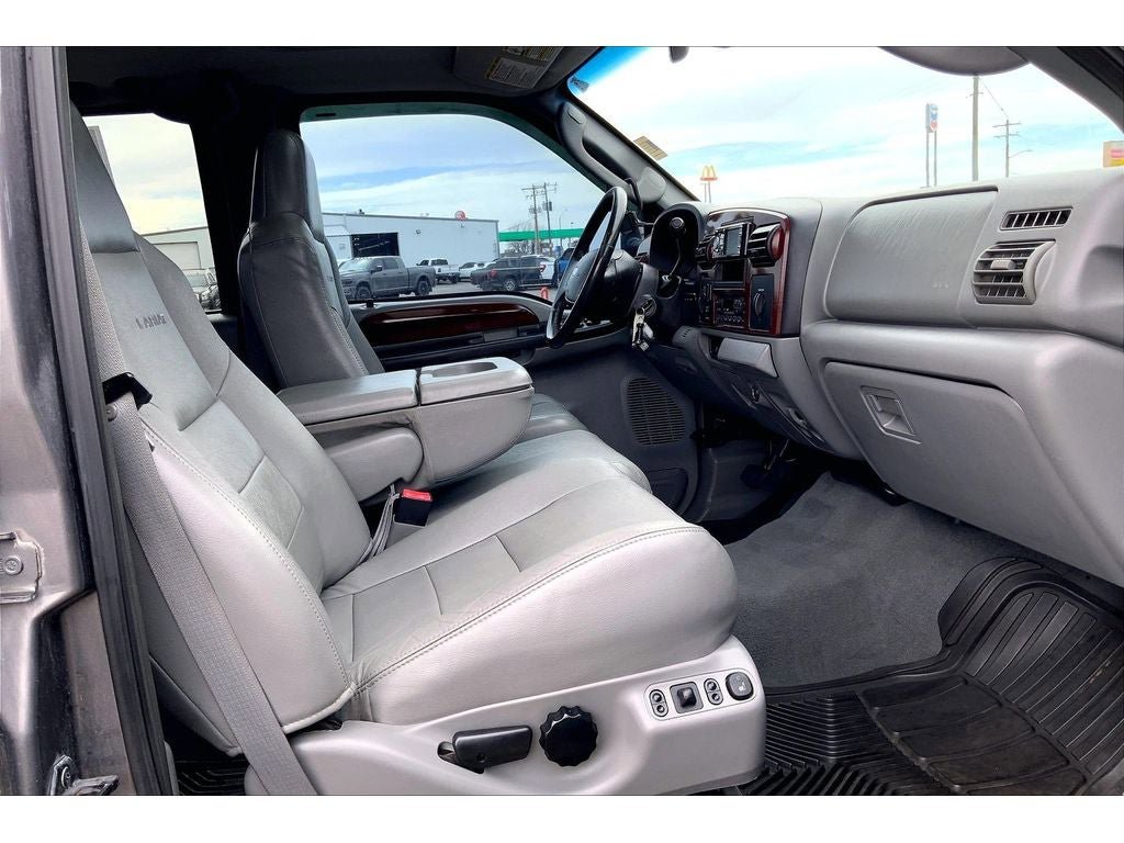 Used 2005 Ford F350 XLT AWD/4WD image 8