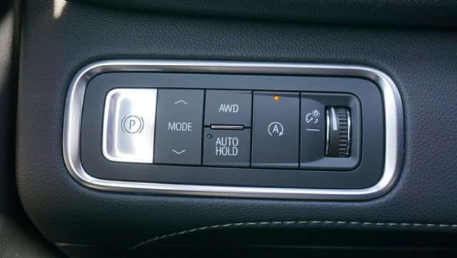 Certified 2026 Buick Enclave Sport Touring AWD/4WD image 19