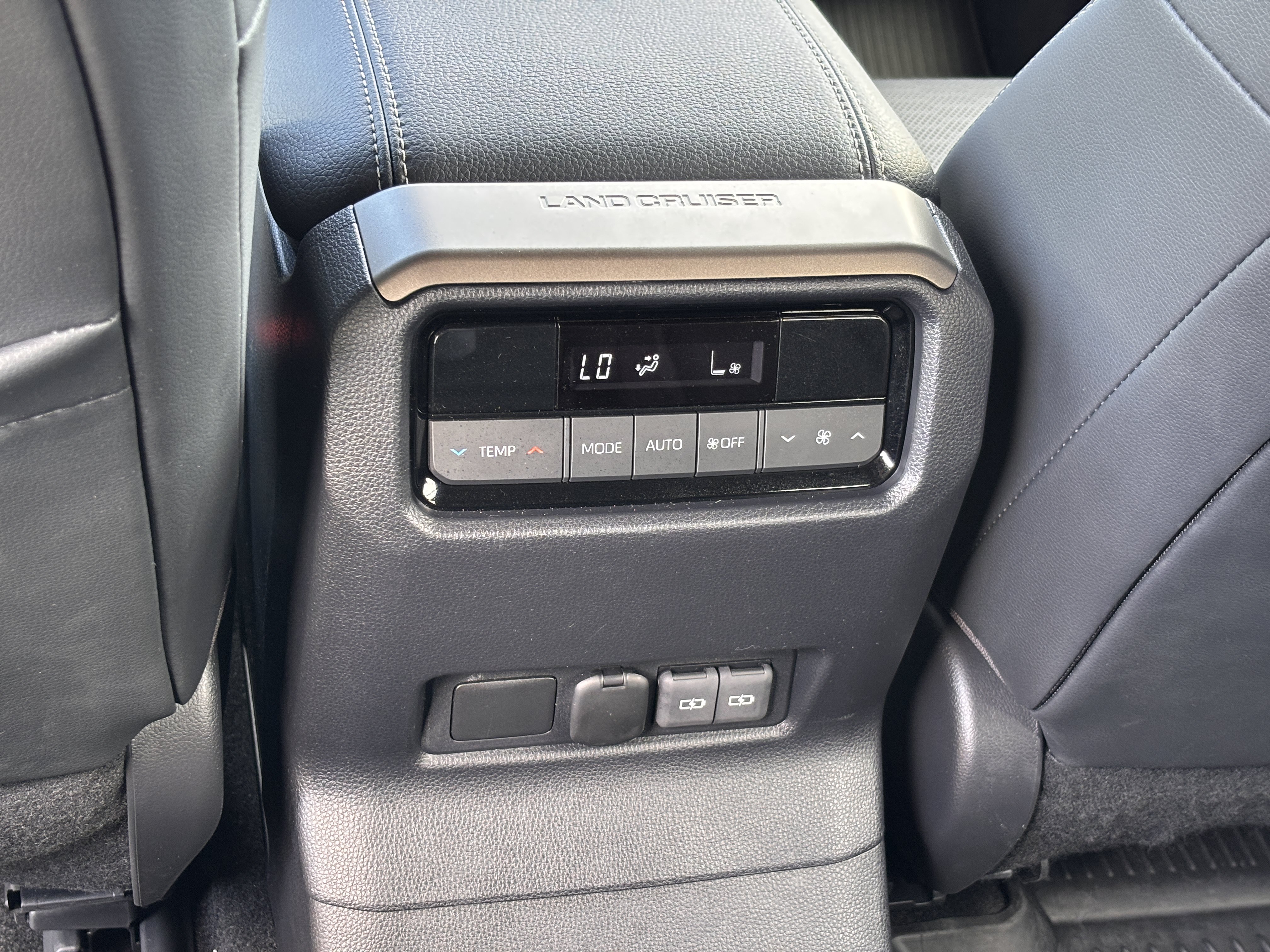 Used 2026 Toyota Land Cruiser w/ Premium Package AWD/4WD image 23