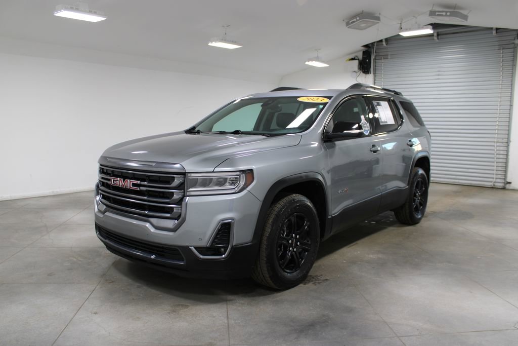 Used 2023 GMC Acadia AT4 w/ Preferred Package image 4
