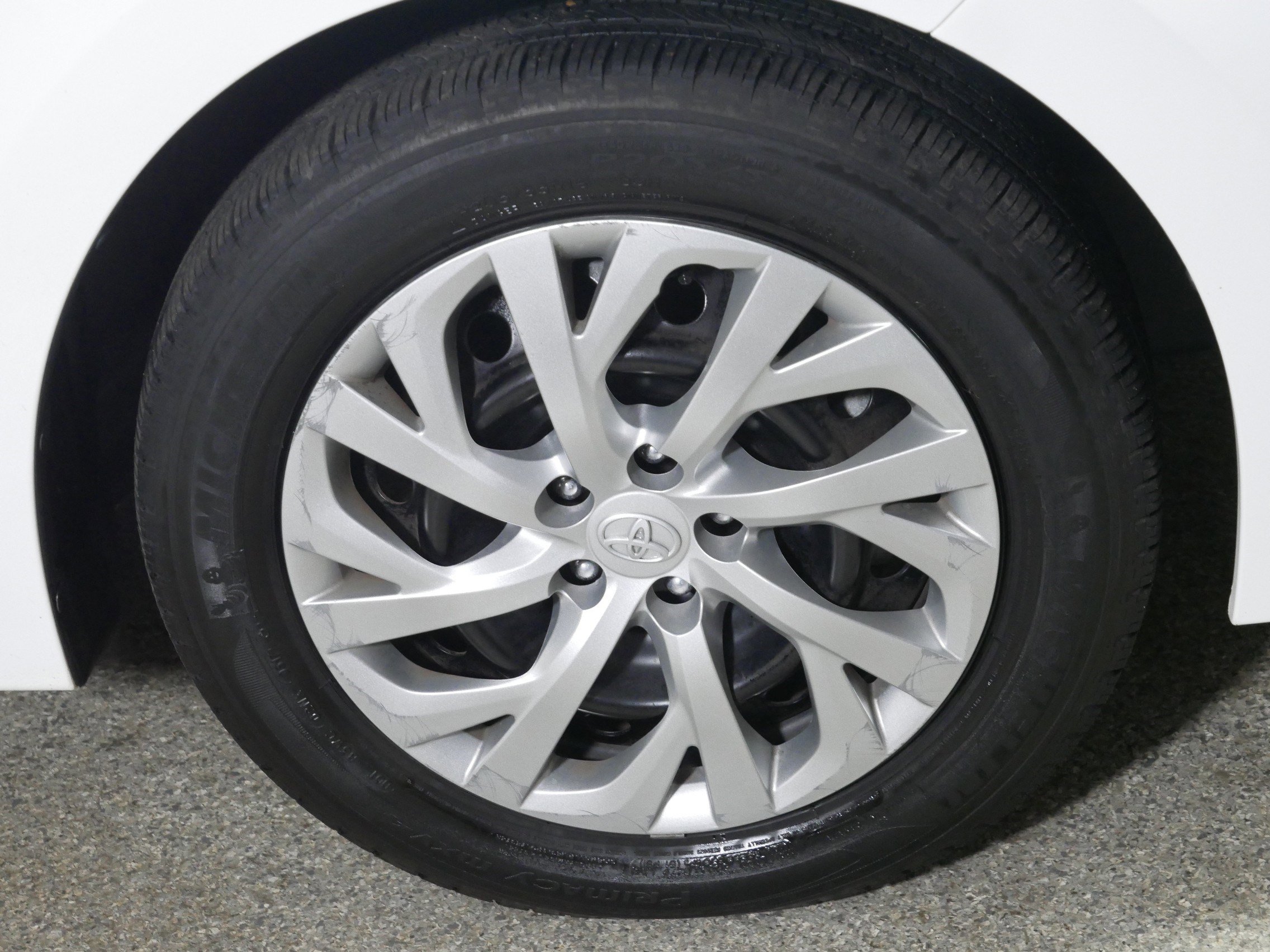 Used 2017 Toyota Corolla LE image 15