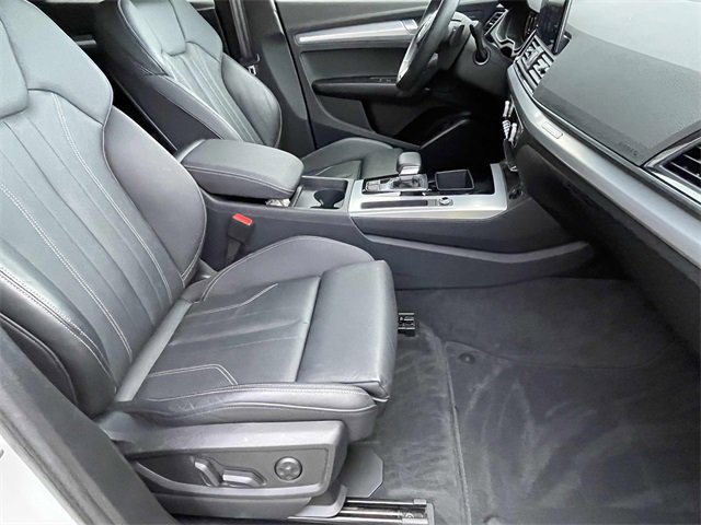 Used 2025 Audi Q5 2.0T Premium image 22