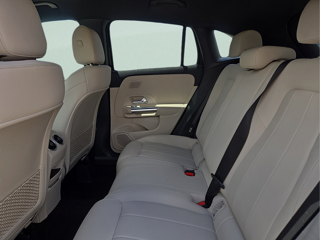 New 2026 Mercedes-Benz GLA 250 image 12