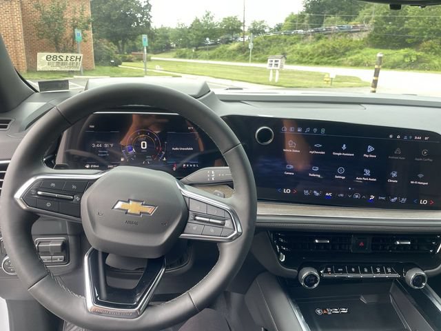 New 2026 Chevrolet Suburban High Country w/ Sun And Tow Package AWD/4WD image 14