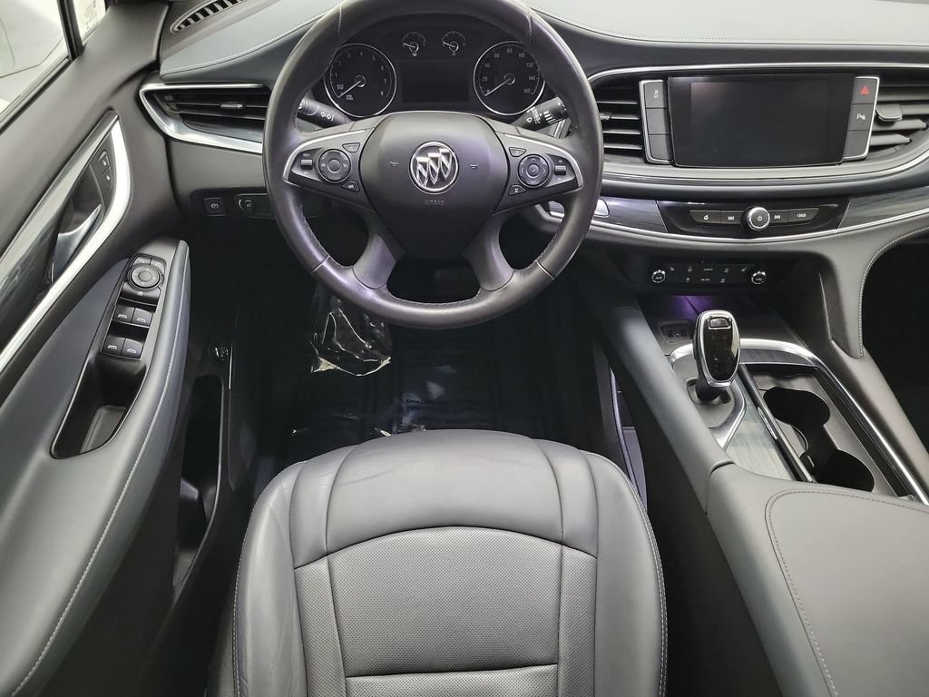 Certified 2018 Buick Enclave Essence FWD image 13
